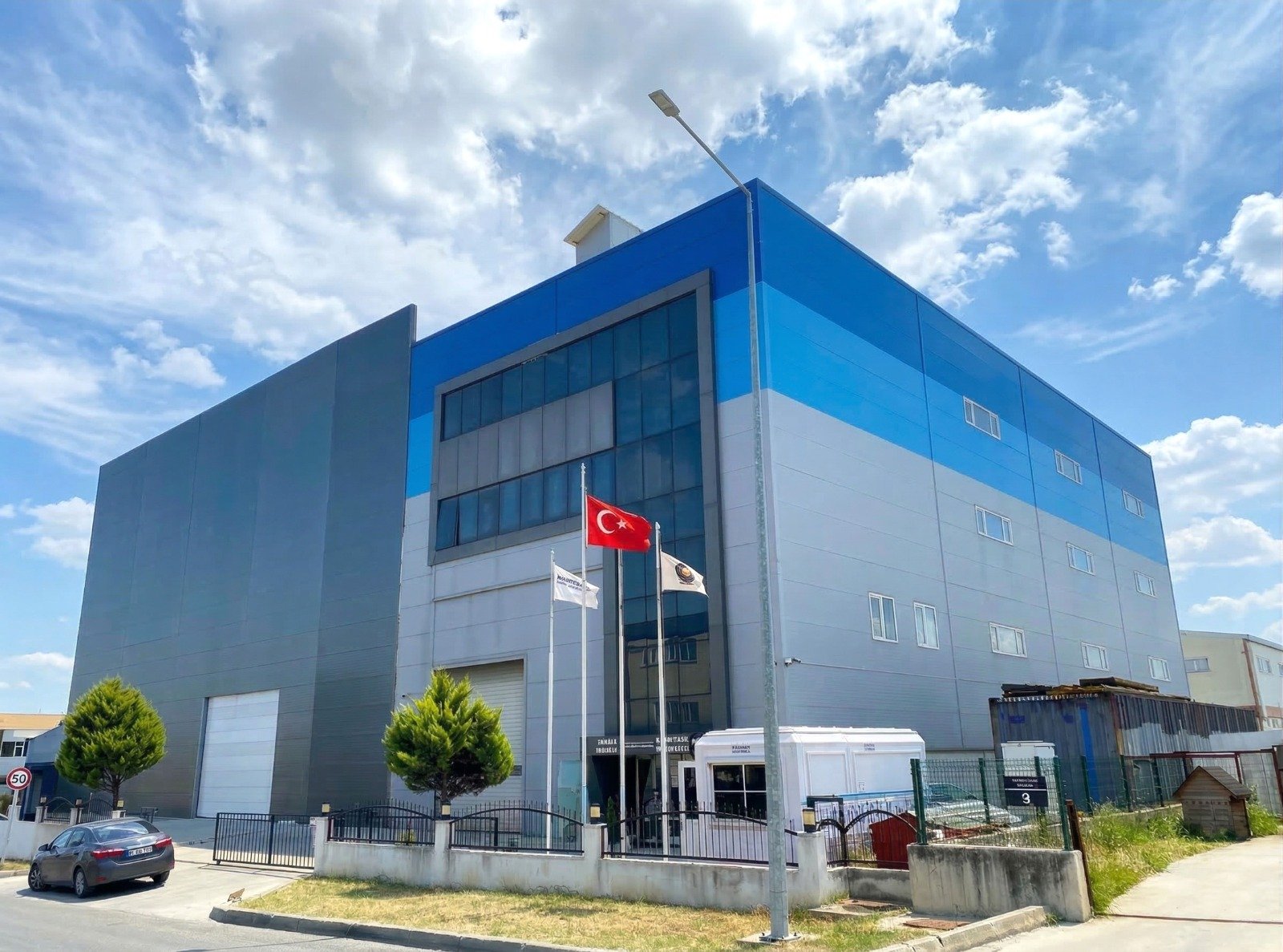 Yıkama sonrası cephe ve giriş bölümü